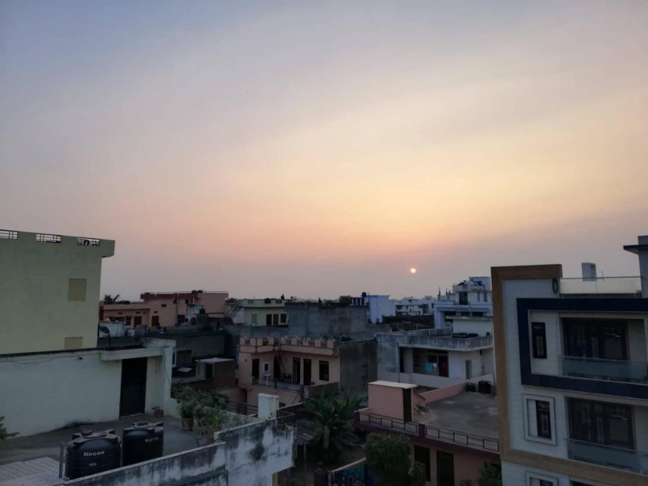 Om Trance Homestay Divisione di Divisione di Jaipur Esterno foto